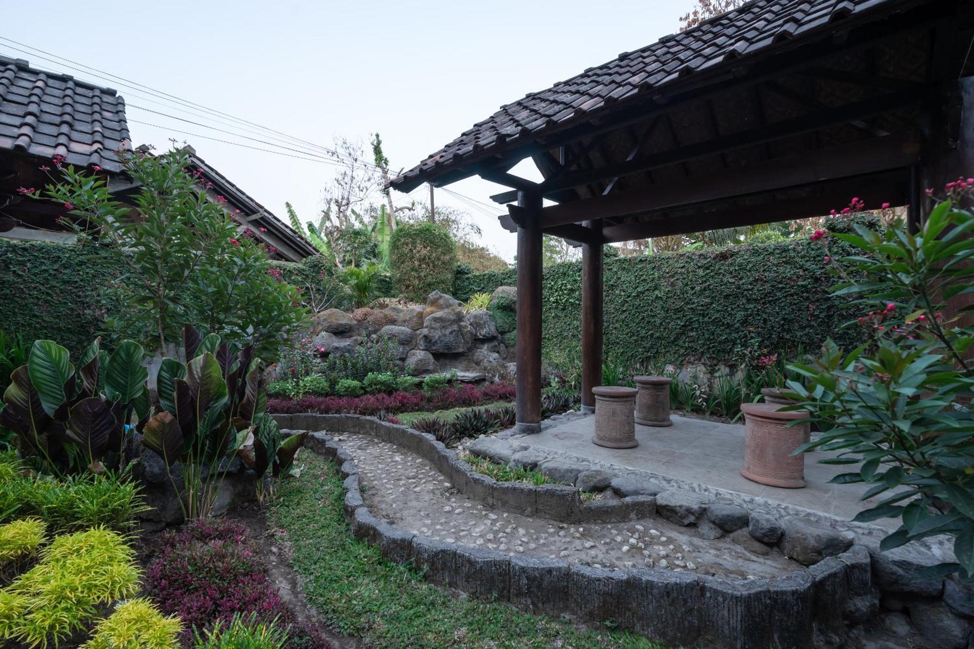 Hotel Super Oyo 1778 Omah Duwet Beran Kidul Exteriér fotografie